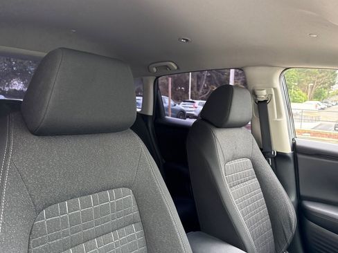 Certified 2023 Honda HR-V LX image 24
