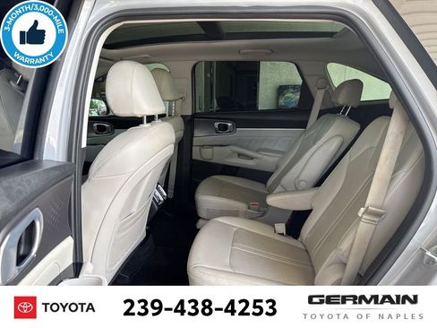 Used 2022 Kia Sorento SX FWD image 19