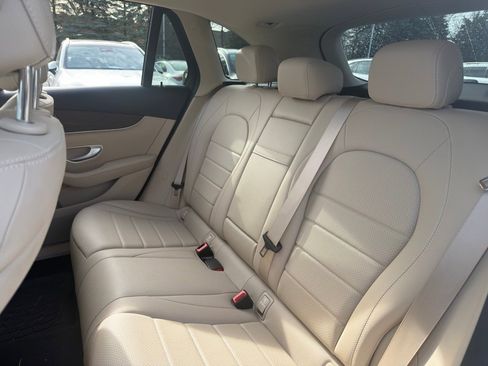 Used 2022 Mercedes-Benz GLC 300 4MATIC image 25