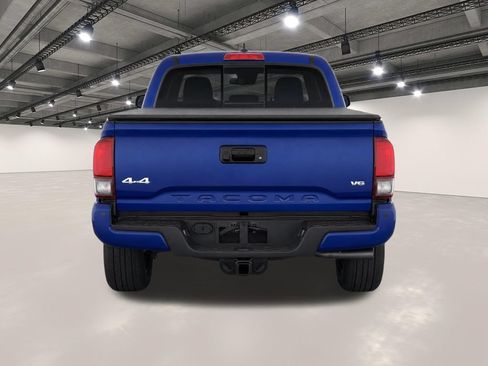Used 2023 Toyota Tacoma SR5 w/ Technology Package AWD/4WD image 6