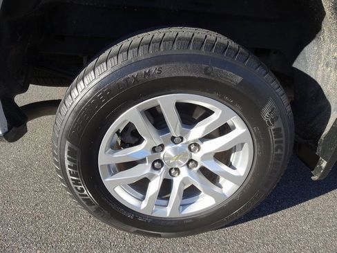 Used 2020 Chevrolet Silverado 1500 LT w/ All-Star Edition image 35