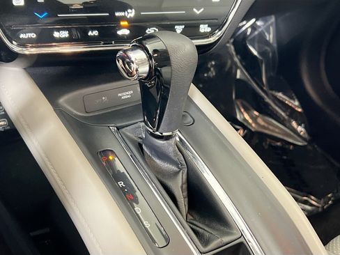 Used 2022 Honda HR-V EX image 16