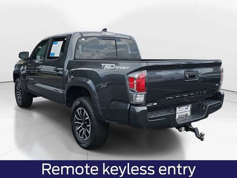 Used 2022 Toyota Tacoma TRD Sport w/ Technology Package RWD image 7
