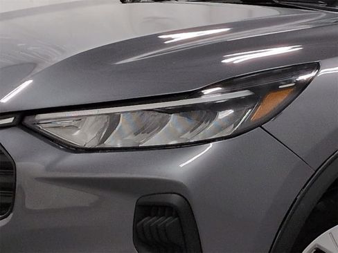 Used 2025 Ford Escape Active image 11