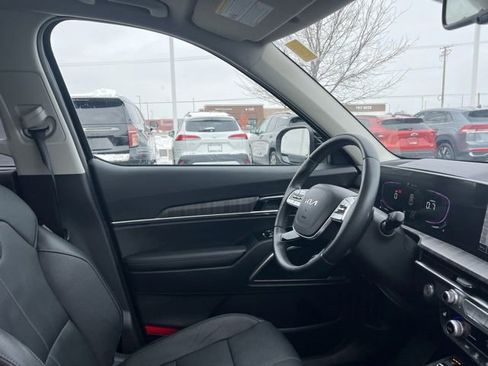 Certified 2025 Kia Telluride EX image 41