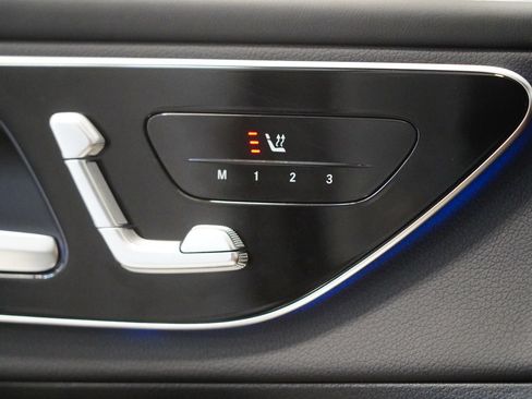 Certified 2025 Mercedes-Benz GLC 350e 4MATIC image 26