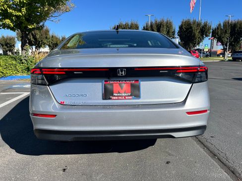 New 2025 Honda Accord SE image 7