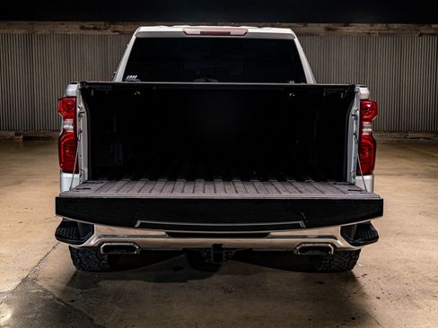 Used 2019 Chevrolet Silverado 1500 LT w/ All-Star Edition image 8