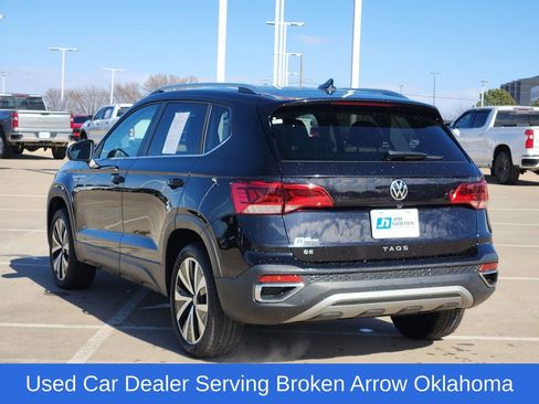 Used 2024 Volkswagen Taos SE image 5