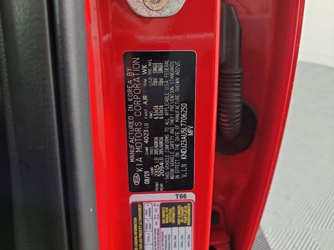 Used 2020 Kia Soul LX FWD image 33