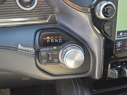 Used 2020 RAM 1500 Limited AWD/4WD image 31