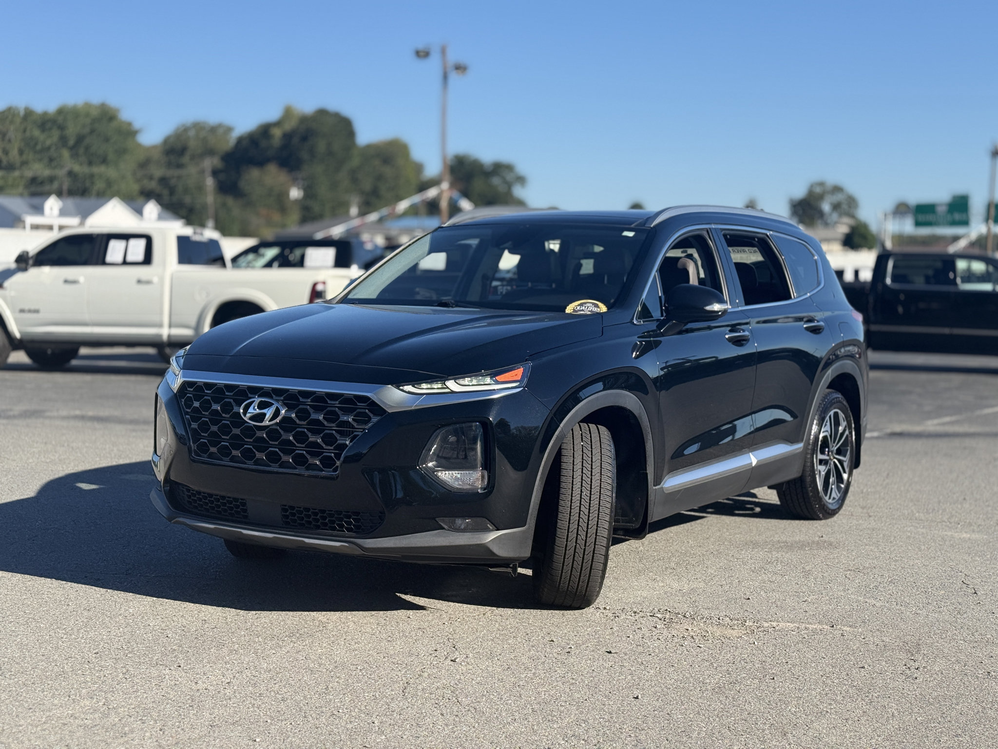 Used 2020 Hyundai Santa Fe SEL w/ Cargo Package FWD image 3