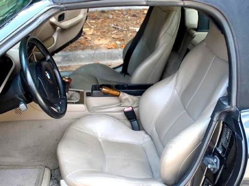 Used 2002 BMW Z3 2.5i image 14