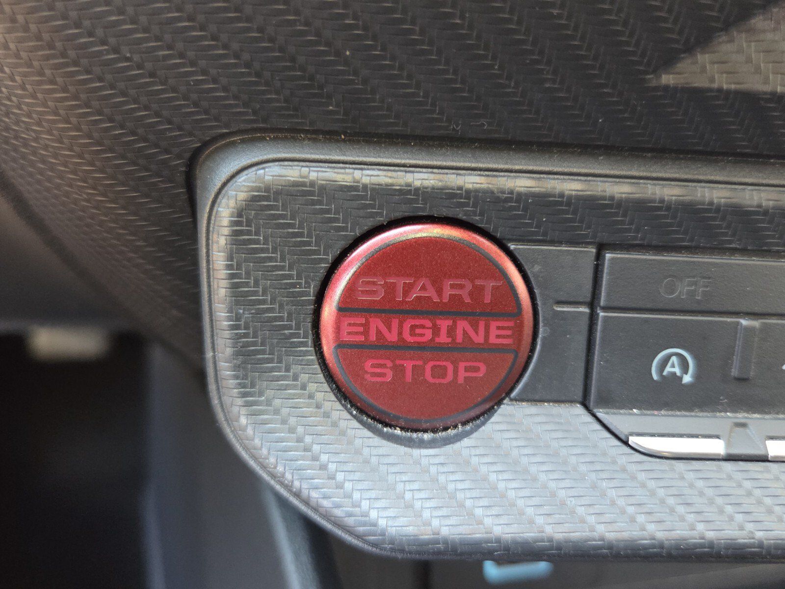 Used 2025 Ford Mustang Premium RWD image 30