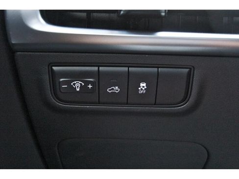 Certified 2025 Hyundai Santa Cruz SEL FWD image 22