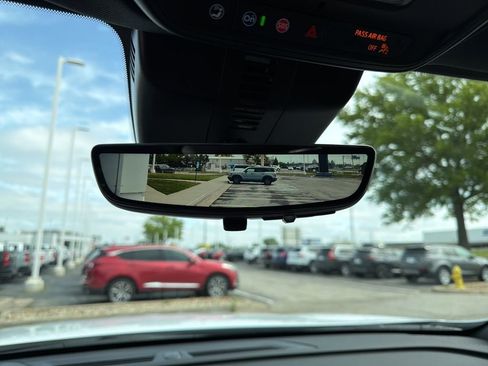 New 2026 Chevrolet Traverse LT w/ Enhanced Driving Package FWD image 36