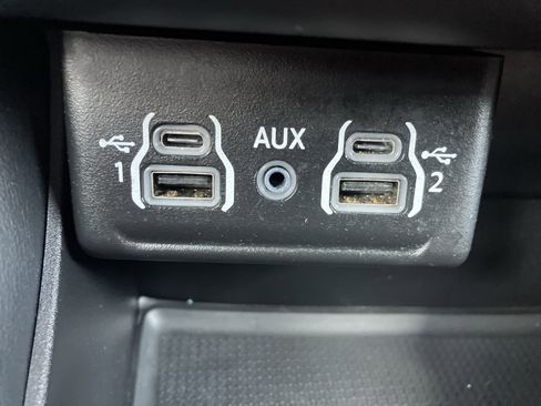 Used 2024 Dodge Durango GT image 29