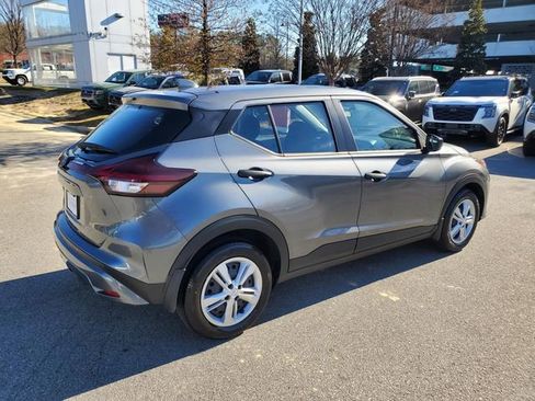 Certified 2025 Nissan Kicks Play S image 4
