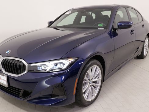 Used 2023 BMW 330i xDrive Sedan w/ Driving Assistance Package image 4
