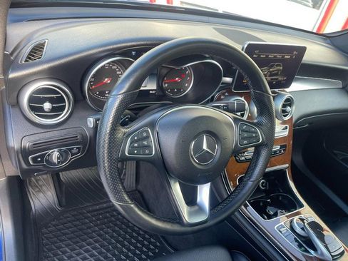 Used 2018 Mercedes-Benz GLC 300 4MATIC image 28