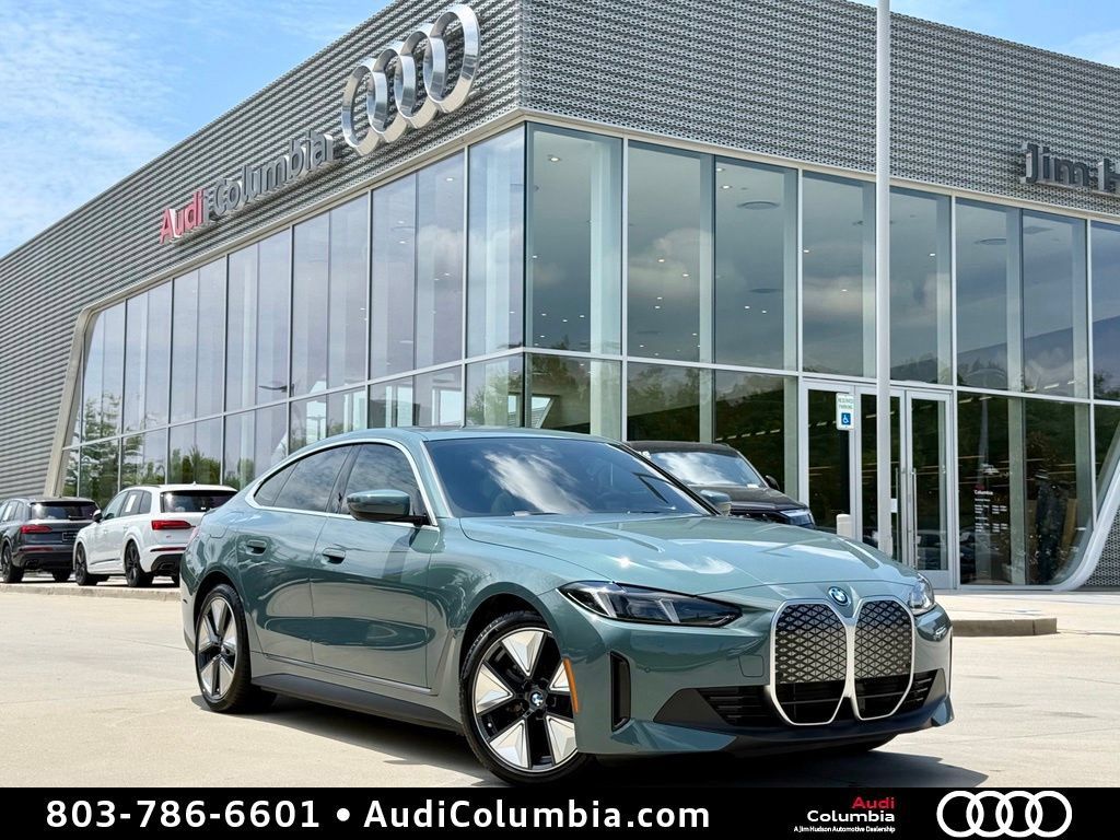 Used 2025 BMW i4 eDrive40 RWD image 2