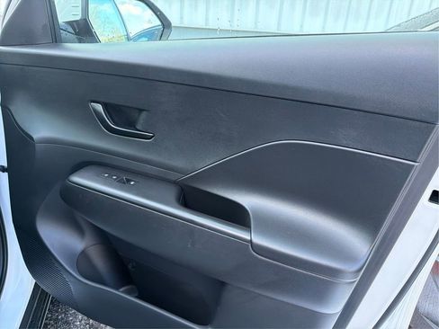 Certified 2024 Hyundai Kona SEL image 21