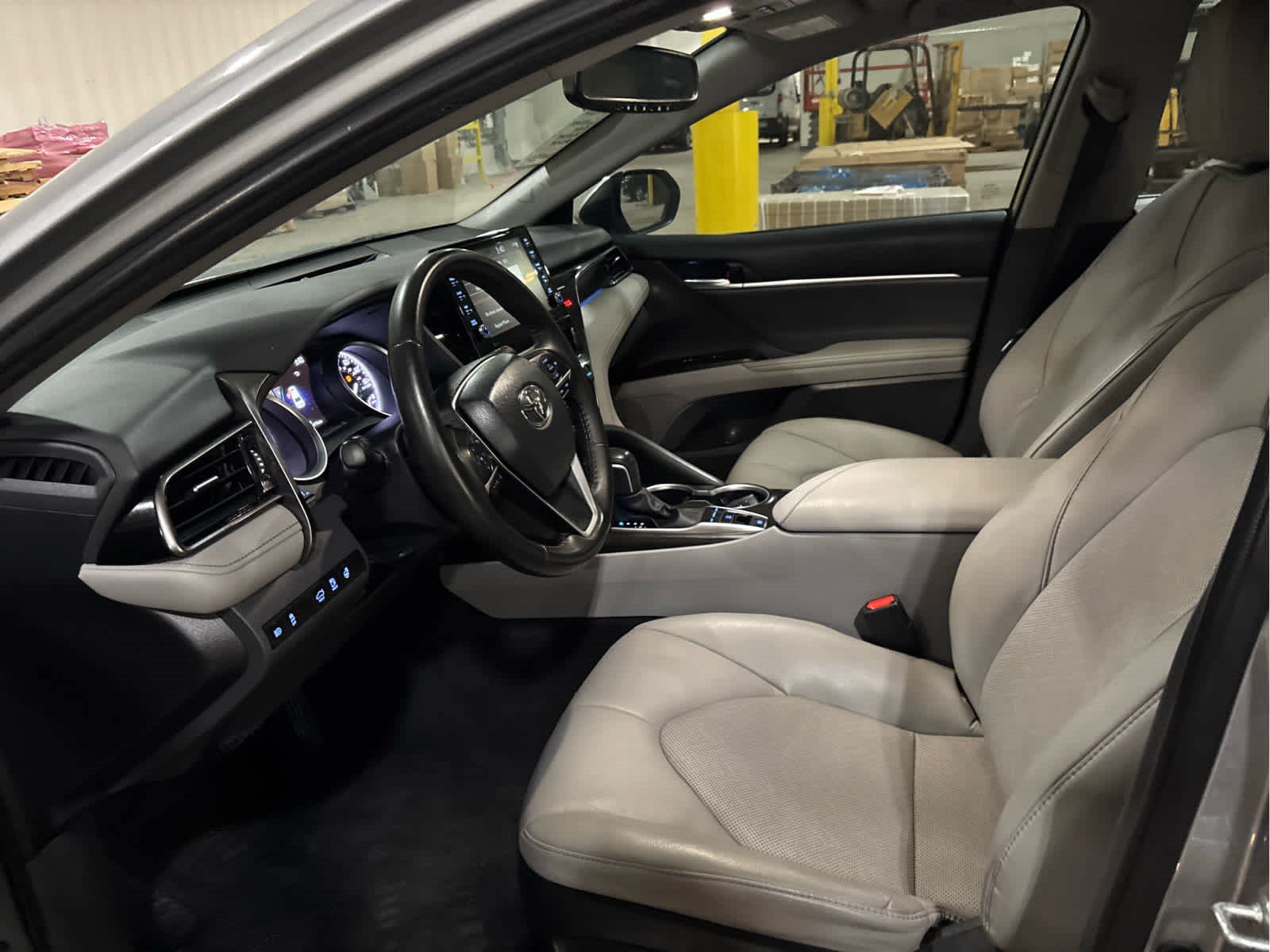 Certified 2023 Toyota Camry XLE w/ Cold Weather Package AWD/4WD image 8