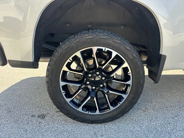 Used 2024 Chevrolet Silverado 1500 LT Trail Boss w/ Convenience Package II AWD/4WD image 34