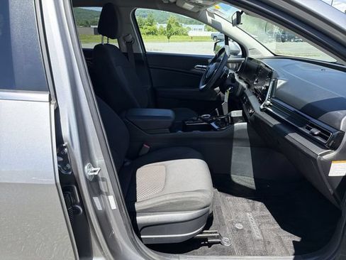 Used 2023 Kia Sportage LX AWD/4WD image 29