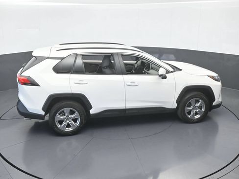 Used 2024 Toyota RAV4 XLE AWD/4WD image 48