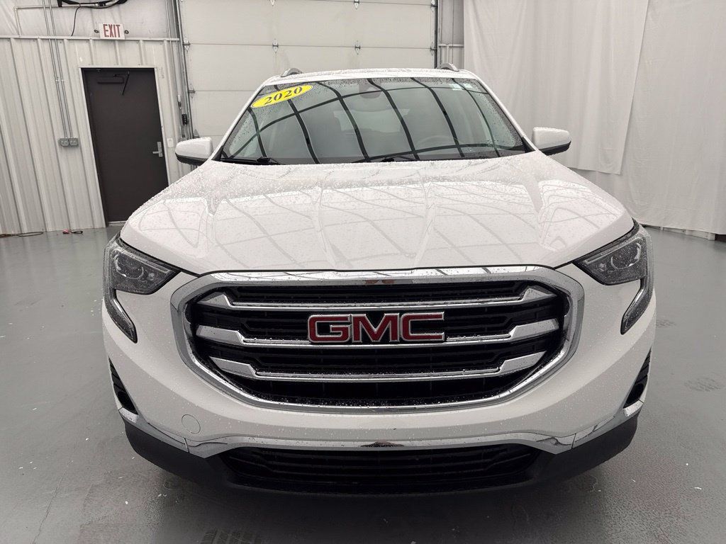 Used 2020 GMC Terrain SLT w/ Preferred Package FWD image 2