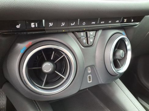 Used 2021 Chevrolet Blazer LT image 21