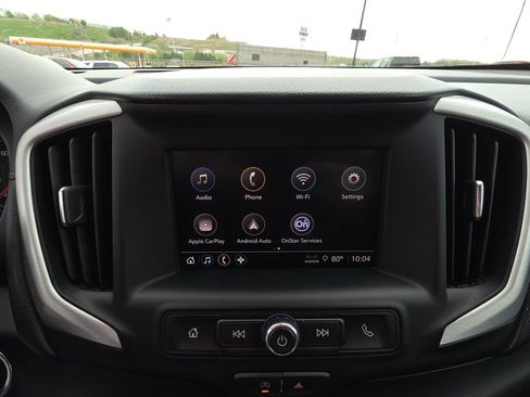 Used 2024 GMC Terrain SLE image 21