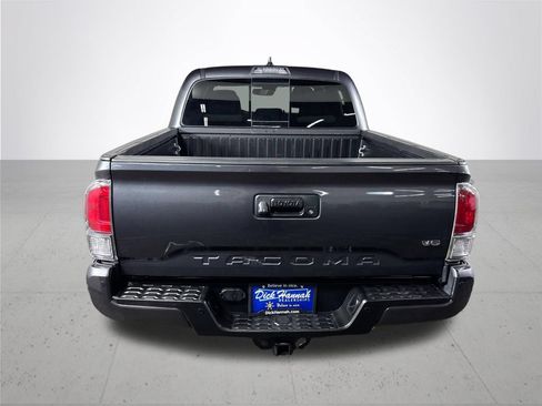Used 2023 Toyota Tacoma TRD Off-Road w/ Technology Package AWD/4WD image 7