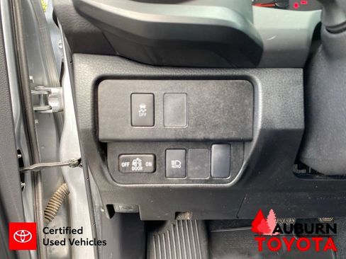 Certified 2022 Toyota Tacoma SR AWD/4WD image 35