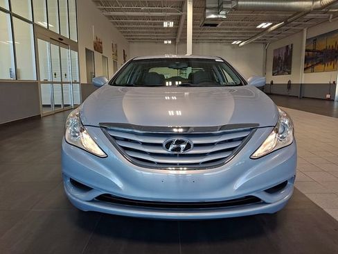 Used 2012 Hyundai Sonata GLS w/ Popular Equipment Pkg FWD image 2