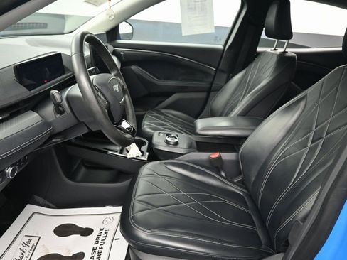 Used 2022 Ford Mustang Mach-E Select image 25
