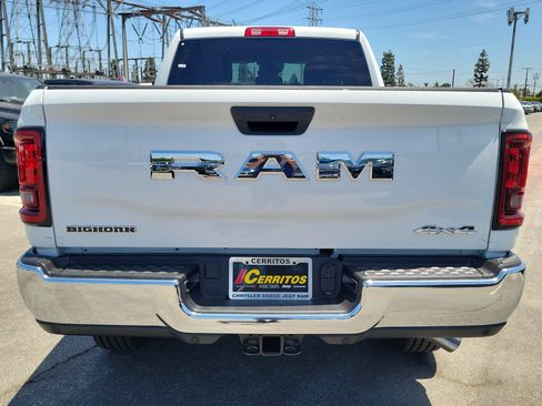 New 2026 RAM 2500 Big Horn AWD/4WD image 18