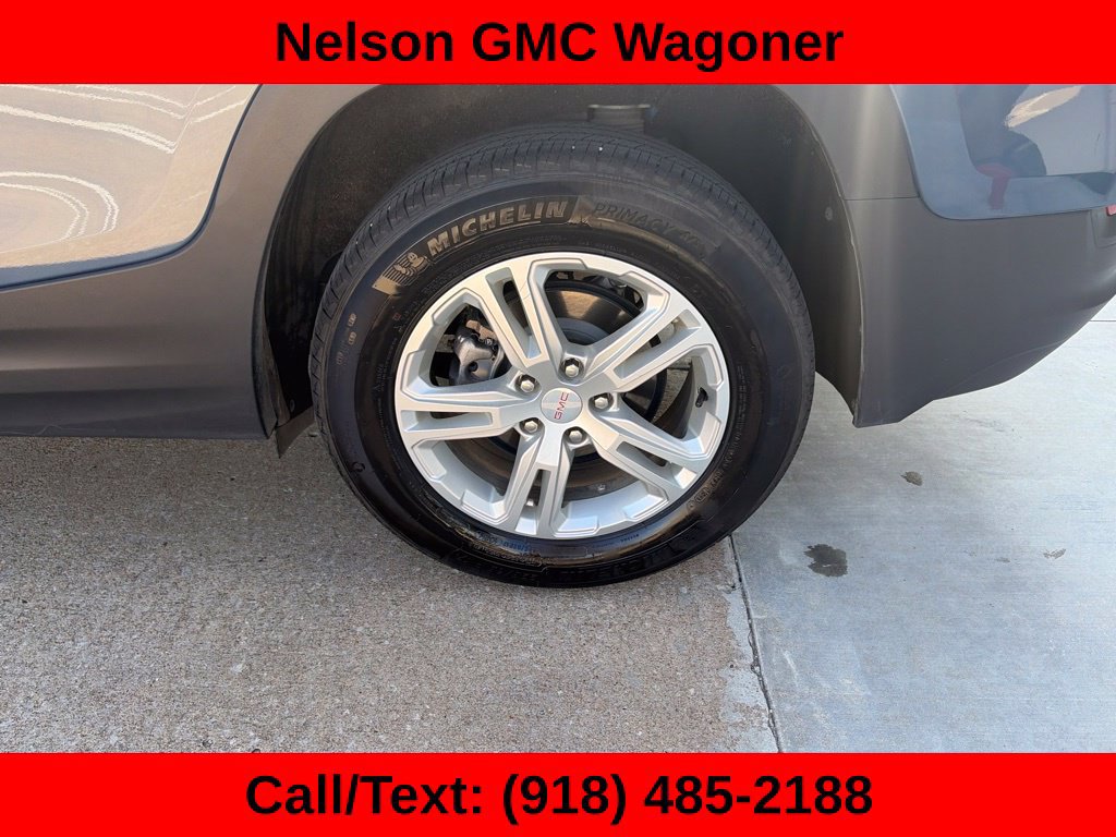 Used 2024 GMC Terrain SLE w/ Driver Convenience Package FWD image 44