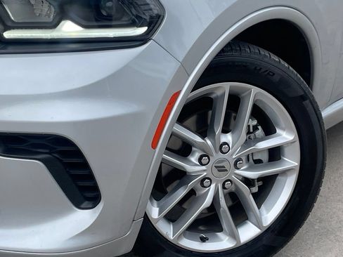 Used 2024 Dodge Durango GT RWD image 8