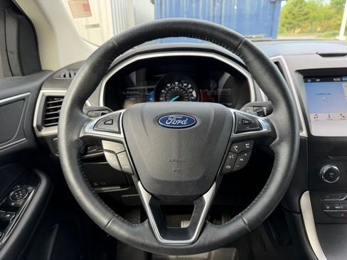Used 2018 Ford Edge SEL w/ Equipment Group 201A image 18
