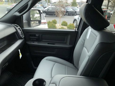 New 2026 RAM 2500 Tradesman w/ Chrome Appearance Group image 22