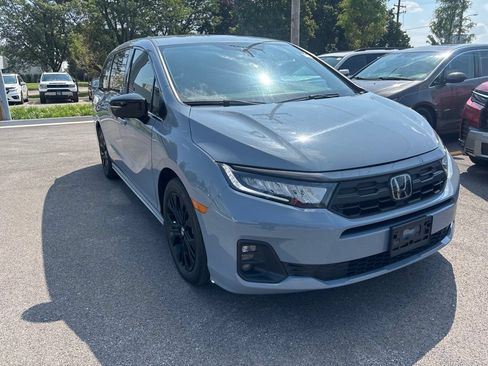 Used 2025 Honda Odyssey Sport-L image 6