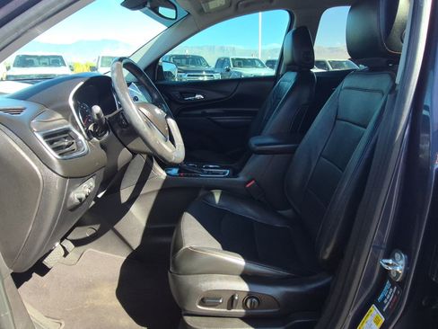Used 2018 Chevrolet Equinox Premier FWD image 15