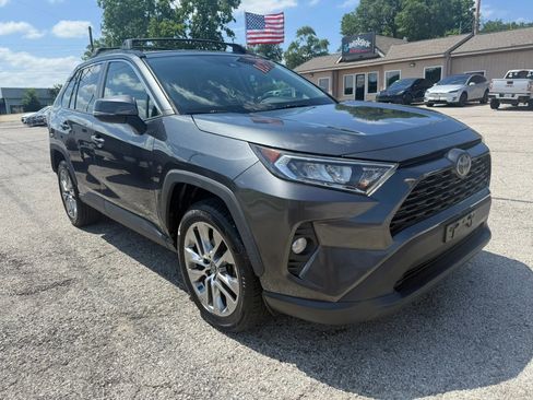 Used 2019 Toyota RAV4 XLE Premium FWD image 1