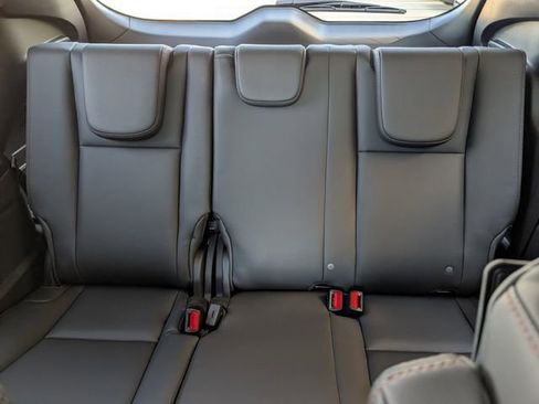 Certified 2025 Subaru Ascent Bronze Edition image 29