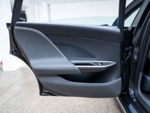 Used 2025 Lucid Air Touring AWD/4WD image 20