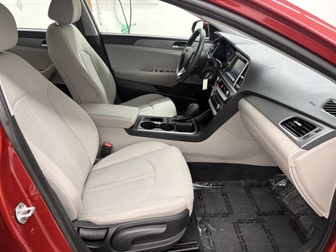 Used 2019 Hyundai Sonata SE FWD image 20