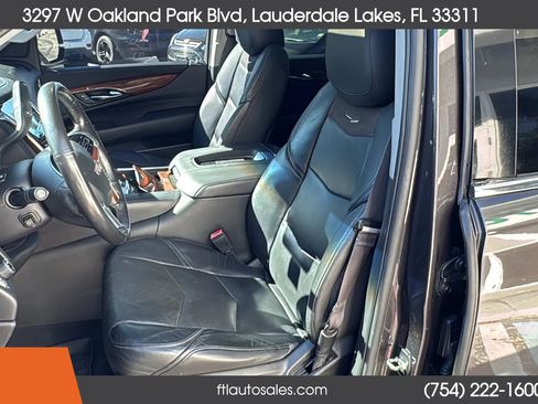 Used 2015 Cadillac Escalade Premium image 21