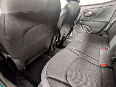 Certified 2022 Jeep Renegade Altitude w/ Convenience Group image 27